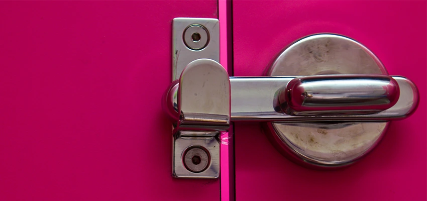 Childproof Gate Lock in San Bernardino, California
